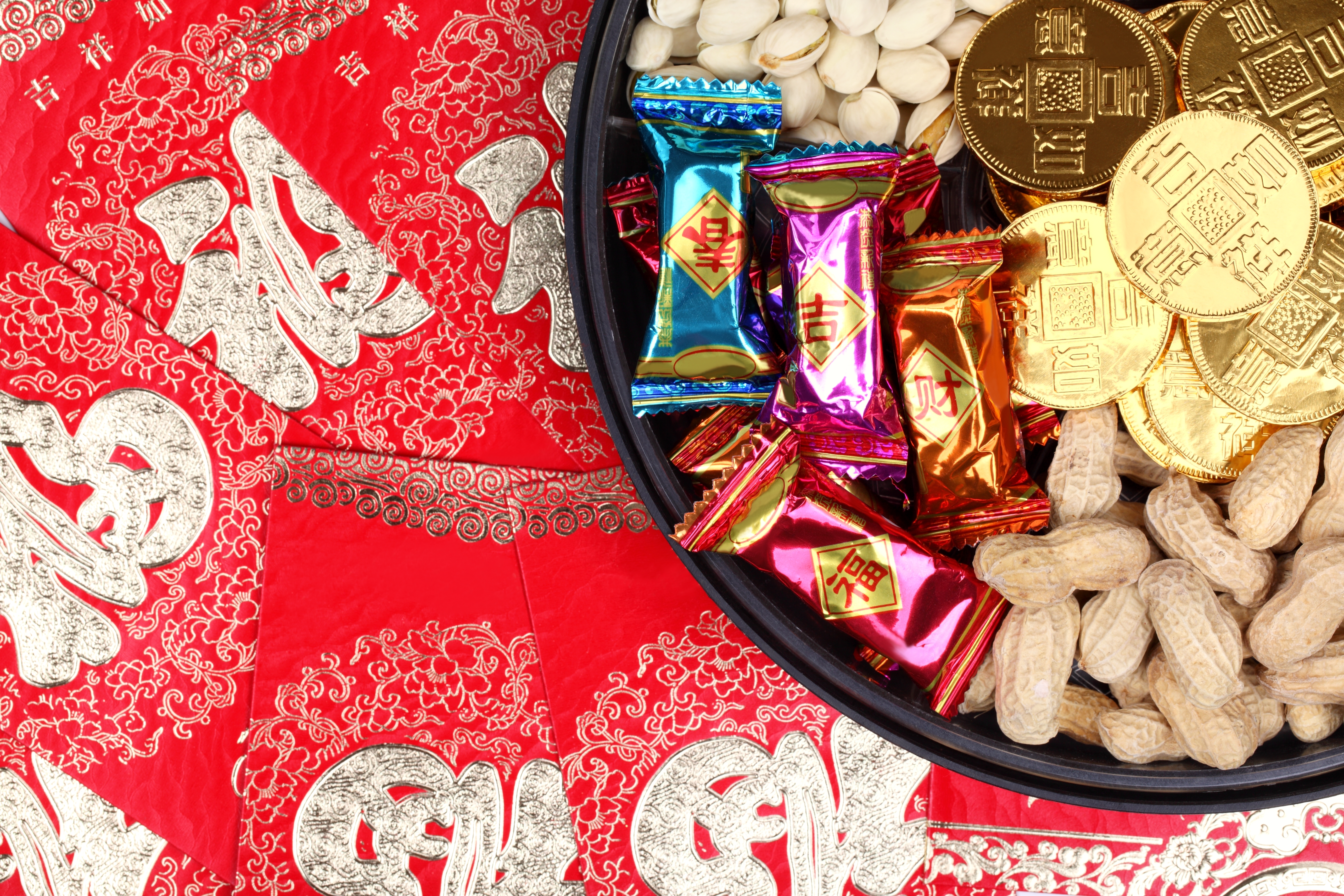 Chinese sweet box and envelope